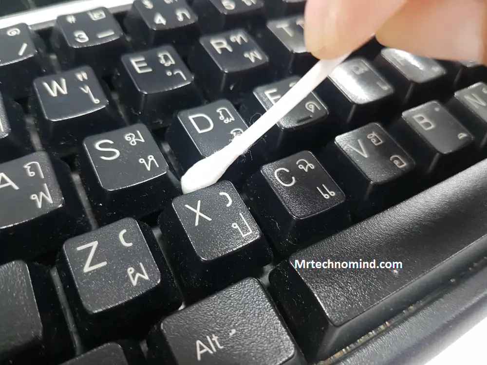 How To Clean Keyboard